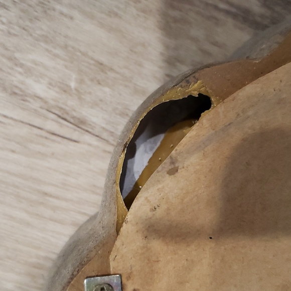 2 Vintage 6" wall decor mirrors. - Picture 6 of 7